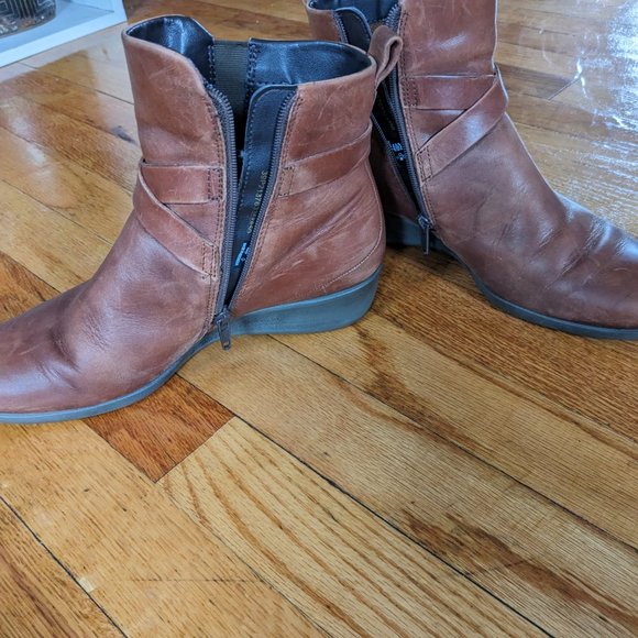 Ecco booties - Picture 7 of 7